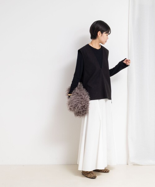 NOLLEY’S（ノーリーズ）の「MY STANDARD ウォッシャブルリブクルーネックロンT（Tシャツ/カットソー・レディース・オフホワイト/ブラック/ダークブラウン/レンガ/ネイビー・FREE）」の7枚目の写真