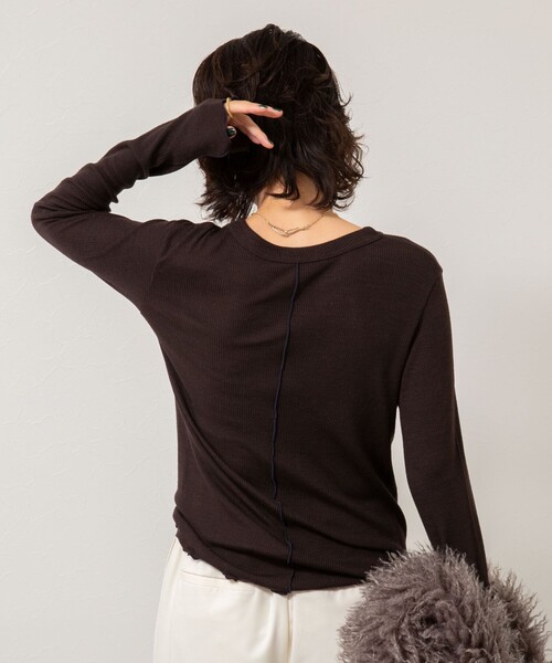 NOLLEY’S（ノーリーズ）の「MY STANDARD ウォッシャブルリブクルーネックロンT（Tシャツ/カットソー・レディース・オフホワイト/ブラック/ダークブラウン/レンガ/ネイビー・FREE）」の19枚目の写真