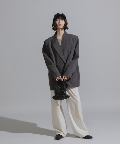 AO2(アオズ)の「Mode Shoulder Pad Tailored Jacket / オーバーサイズ テーラードジャケット(テーラードジャケット・レディース・ブラック/グレー/ブラック系/グレー系・FREE)」の7枚目の写真
