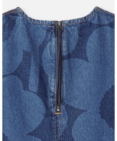 marimekko(マリメッコ)の「【ノベルティ付】《Maridenim》 Somasti Unikko / dress(ワンピース・レディース・インディゴブルー・40/38/36/34)」の13枚目の写真