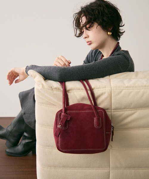 Trish(トリッシュ)の「ロングハンドルスクエアボストンBAG(ショルダーバッグ・レディース・ブラウン/ボルドー・FREE)」の5枚目の写真