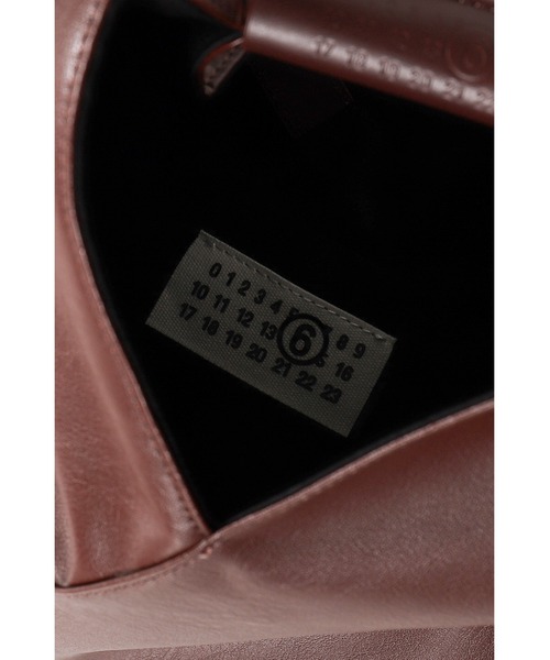 MM6 Maison Margiela(エムエムシックス メゾン マルジェラ)の「SMALL JAPANESE HANDBAG(ハンドバッグ・メンズ・ブラウン・OS)」の4枚目の写真
