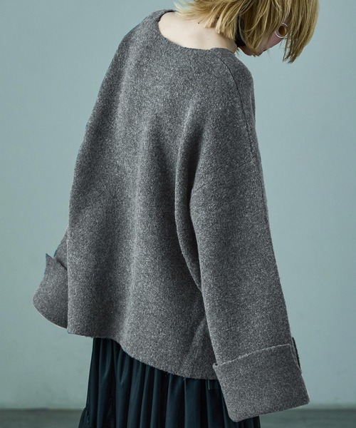 Fashion Letter(ファッションレター)の「ワイドスリーブ オーバーサイズ 深Vネックニット(ニット/セーター・レディース・ベージュ/チャコール/ブラウン/ブラック・M)」の10枚目の写真