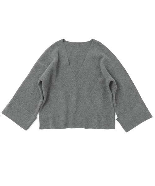 Fashion Letter(ファッションレター)の「ワイドスリーブ オーバーサイズ 深Vネックニット(ニット/セーター・レディース・ベージュ/チャコール/ブラウン/ブラック・M)」の11枚目の写真