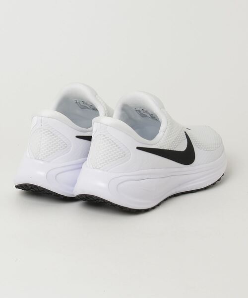 NIKE(ナイキ)の「ナイキ ナイキ ウィメンズ レボリューション 8 イージーオン(スニーカー・レディース・ホワイト×ブラック・24.0cm/23.5cm/25.0cm/23.0cm/24.5cm)」の2枚目の写真