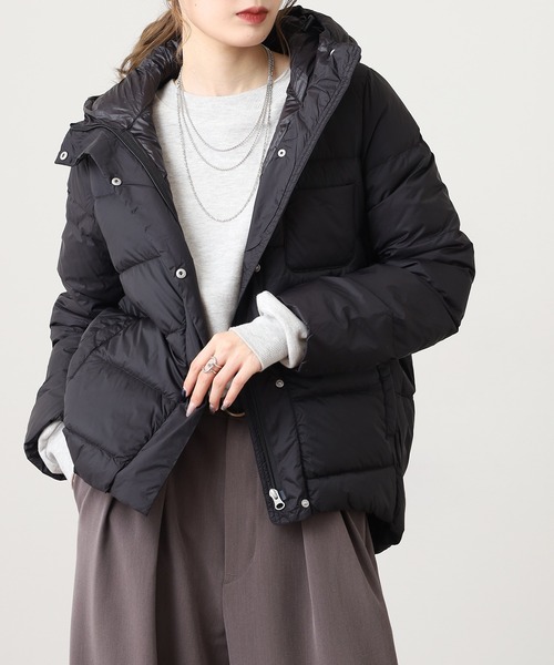 OMNES（オムネス）の「フード付きコクーンダウンジャケット（ダウンジャケット/コート・レディース・ブラック/アイボリー/キャメル/ベージュ/カーキ・M/L）」の11枚目の写真