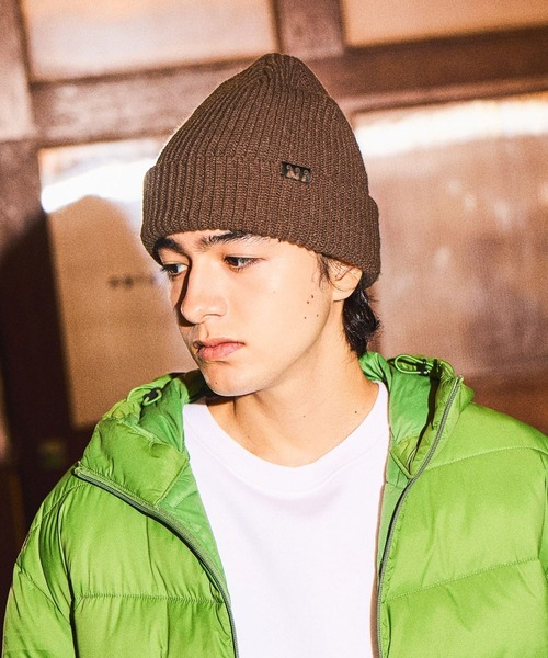 niko and（ニコアンド）の「フェイクレザーパッチニットワッチ