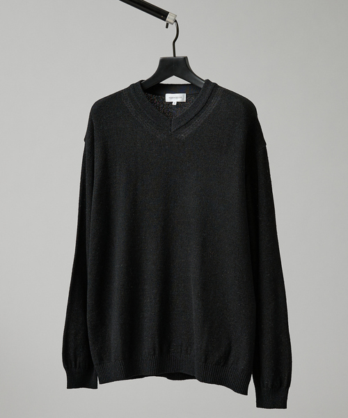 ABAHOUSE（アバハウス）の「WOOL MIX ブークレーＶネックニット（ニット/セーター・メンズ・グレイッシュベージュ/ブラック/ブルー・46/48）」の2枚目の写真