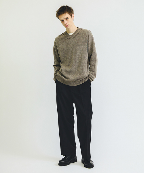 ABAHOUSE（アバハウス）の「WOOL MIX ブークレーＶネックニット（ニット/セーター・メンズ・グレイッシュベージュ/ブラック/ブルー・46/48）」の4枚目の写真