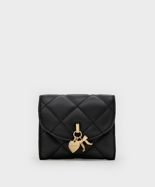 CHARLES & KEITH（チャールズ & キース）の「Arrietty アリエッティ キルトボウハートチャーム カバーフラップウォレット（財布・レディース・クリーム/ブラック/ワインレッド・XXS）」の21枚目の写真