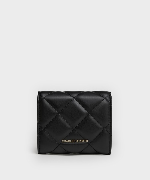 CHARLES & KEITH（チャールズ & キース）の「Arrietty アリエッティ キルトボウハートチャーム カバーフラップウォレット（財布・レディース・クリーム/ブラック/ワインレッド・XXS）」の19枚目の写真
