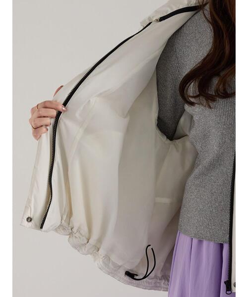 Te chichi(テチチ)の「スタンドカラーショートダウンジャケット《2025winter catalog item》(その他アウター・レディース・オフホワイト/ブルー/ブラック・F)」の21枚目の写真