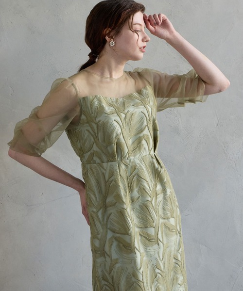 AIMER（エメ）の「【WEB限定】タックスリーブリーフレースタイトパーティードレス　結婚式　お呼ばれ　ドレス　20代 30代 40代（ドレス・レディース・グリーン/グレー/ブラック・SMALL/MEDIUM/LARGE）」の3枚目の写真