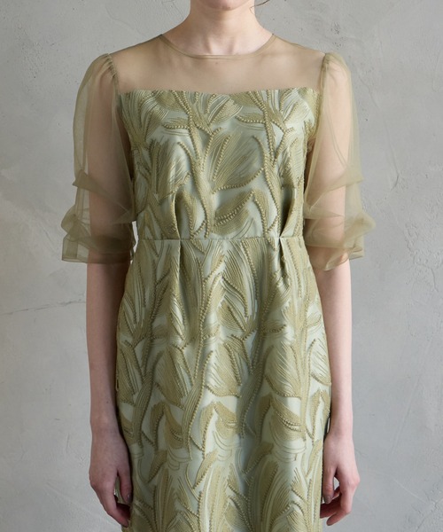 AIMER（エメ）の「【WEB限定】タックスリーブリーフレースタイトパーティードレス　結婚式　お呼ばれ　ドレス　20代 30代 40代（ドレス・レディース・グリーン/グレー/ブラック・SMALL/MEDIUM/LARGE）」の20枚目の写真