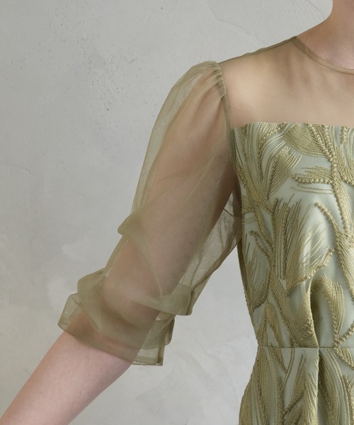 AIMER（エメ）の「【WEB限定】タックスリーブリーフレースタイトパーティードレス　結婚式　お呼ばれ　ドレス　20代 30代 40代（ドレス・レディース・グリーン/グレー/ブラック・SMALL/MEDIUM/LARGE）」の22枚目の写真
