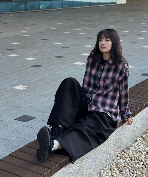 AKIII CLASSIC(アキクラシック)の「ヘリテージジョガートリプルブラック(スニーカー・レディース・その他・26cm/23cm/23.5cm/24cm/24.5cm/25cm/25.5cm)」の9枚目の写真