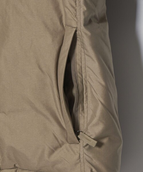 THE NORTH FACE（ザノースフェイス）の「＜THE NORTH FACE＞オルタレーションバフズ ジャケット（ダウンジャケット/コート・レディース・ベージュ/ブラック・M/S）」の20枚目の写真
