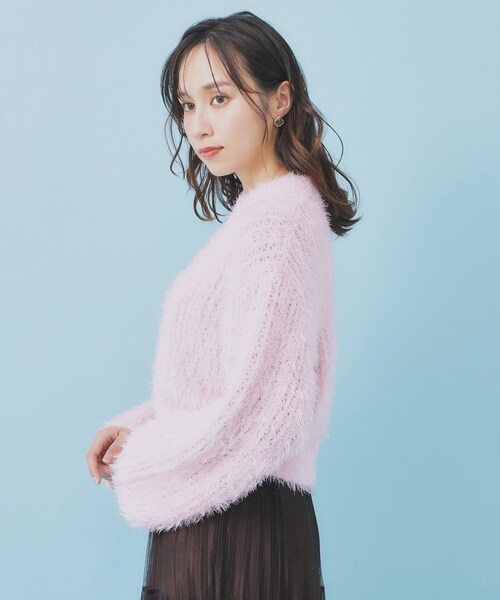 index(インデックス)の「透かし編みショートフェザーニット【洗濯機OK】(ニット/セーター・レディース・ピンク/オフホワイト/チャコールグレー・00)」の4枚目の写真