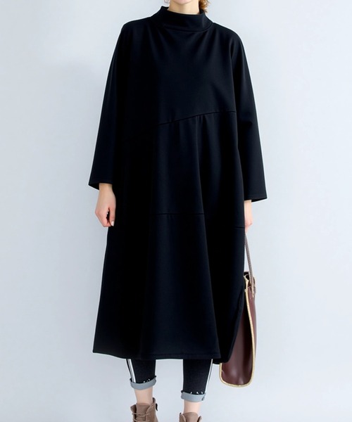 cammie(キャミー)の「セミハイネックバルーンワンピース(ワンピース・レディース・ブラック/グレー/オリーブ・M/L)」の5枚目の写真