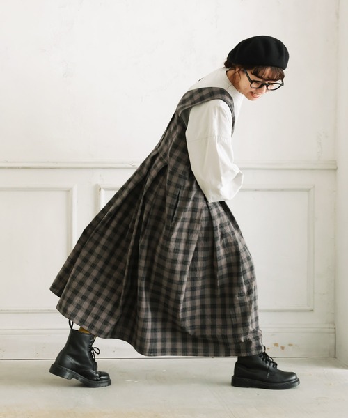 soulberry（ソウルベリー）の「モノトーンなチェックのジャンスカ（ジャンパースカート・レディース・グレー・5L/4L/3L/LL/L/M）」の2枚目の写真