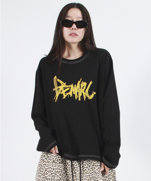 DEMARC（ドゥマーク）の「GRAFFITI LOGO TEXT BOXY LONG SLEEVE - Black（Tシャツ/カットソー・レディース・その他・MEDIUM/LARGE）」の5枚目の写真
