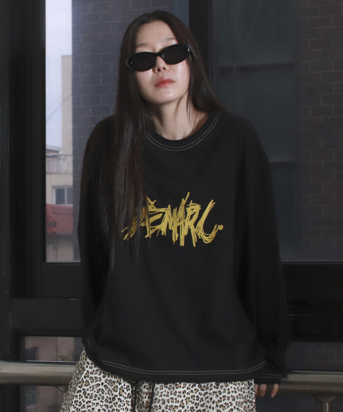 DEMARC（ドゥマーク）の「GRAFFITI LOGO TEXT BOXY LONG SLEEVE - Black（Tシャツ/カットソー・レディース・その他・MEDIUM/LARGE）」の13枚目の写真