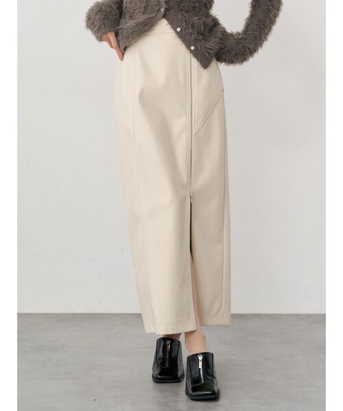 MURUA(ムルーア)の「ZIPスリットフェイクレザーナロースカート(スカート・レディース・ブラック/アイボリー/キャメル・2/1)」の2枚目の写真