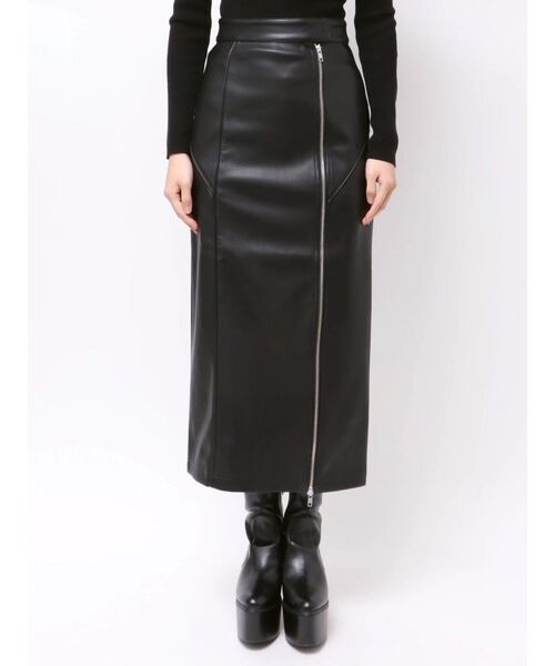 MURUA(ムルーア)の「ZIPスリットフェイクレザーナロースカート(スカート・レディース・ブラック/アイボリー/キャメル・2/1)」の13枚目の写真