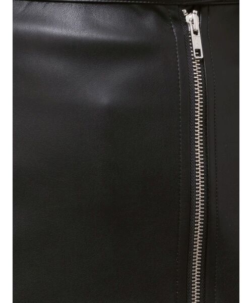 MURUA(ムルーア)の「ZIPスリットフェイクレザーナロースカート(スカート・レディース・ブラック/アイボリー/キャメル・2/1)」の9枚目の写真