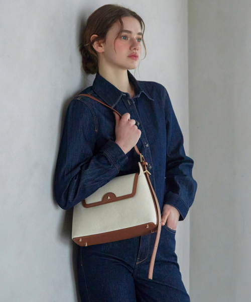 VALLUAT(バリュエット)の「Pierre bag_Brown(ショルダーバッグ・レディース・その他・FREE)」の2枚目の写真
