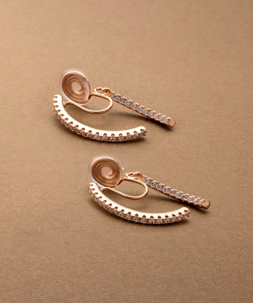 Cream dot.（クリームドット）の「【金属アレルギー対応】ビジューライン煌めくバックキャッチイヤリング/ピアス（ピアス（両耳用）・レディース・ゴールド系その他/シルバー系その他/ゴールド/ピンク/シルバー/ピンク系その他・ONE SIZE）」の18枚目の写真