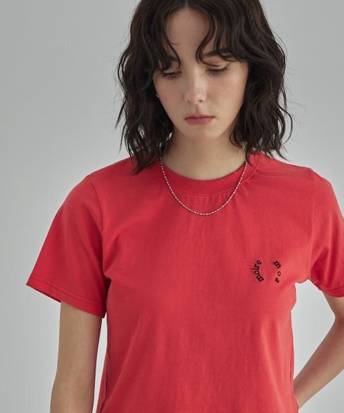 MOIREMOA（モアレモア）の「moire blank tee - red（Tシャツ/カットソー・レディース・レッド・FREE）」の4枚目の写真