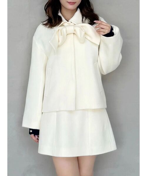 MERCURYDUO（マーキュリーデュオ）の「【セットアップ着用可】ビッグリボンショートコート（その他アウター・レディース・ベビーピンク/アイボリー・FREE）」の2枚目の写真