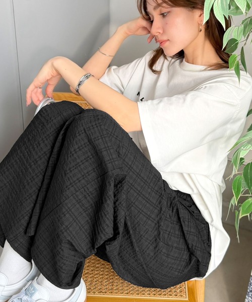 classicalelf（クラシカルエルフ）の「履くだけでお洒落見え。涼しげ素材で魅せる。サッカーチェックタックワイドパンツ（その他パンツ・レディース・グリーン/ネイビー/ブラック/ブルー・LARGE/MEDIUM/SMALL/X-LARGE）」の20枚目の写真