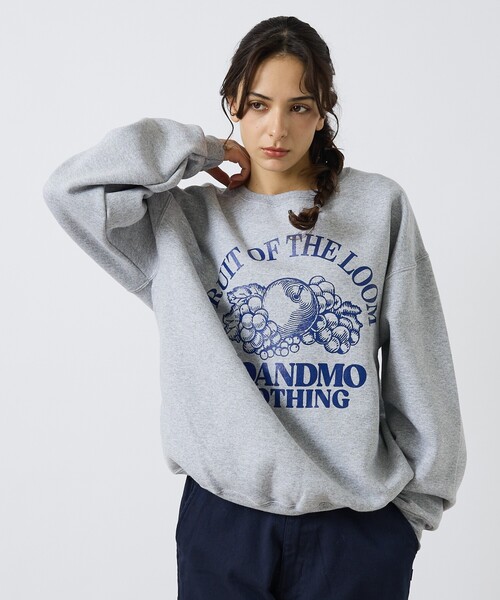 FRUIT OF THE LOOM(フルーツオブザルーム)の「【MOANDMO CLOHING × FRUIT OF THE LOOM】CREW SWEAT/限定コラボレーションクルースウェット/ユニセックス(スウェット・メンズ・ネイビー/グレー/ブラック・M/L/XL)」の3枚目の写真