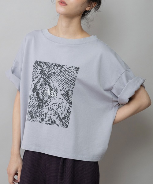 Munich（ミューニック）の「コットンジャージパイソン柄プリントTシャツ（Tシャツ/カットソー・レディース・ライトグレー/ホワイト/モカ・FREE）」の2枚目の写真