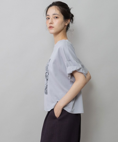 Munich（ミューニック）の「コットンジャージパイソン柄プリントTシャツ（Tシャツ/カットソー・レディース・ライトグレー/ホワイト/モカ・FREE）」の11枚目の写真