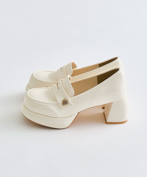 OLIVE des OLIVE（オリーブデオリーブ）の「エンブレム付きローファー（その他シューズ・レディース・アイボリー/ブラック・LARGE/MEDIUM/SMALL）」の5枚目の写真