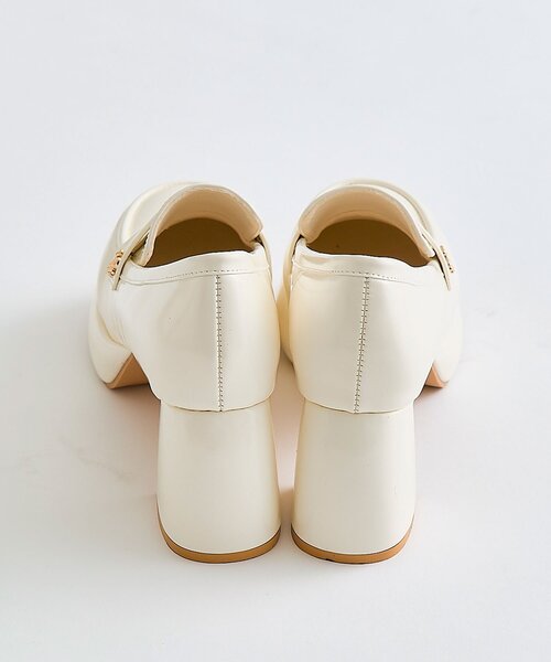 OLIVE des OLIVE（オリーブデオリーブ）の「エンブレム付きローファー（その他シューズ・レディース・アイボリー/ブラック・LARGE/MEDIUM/SMALL）」の6枚目の写真