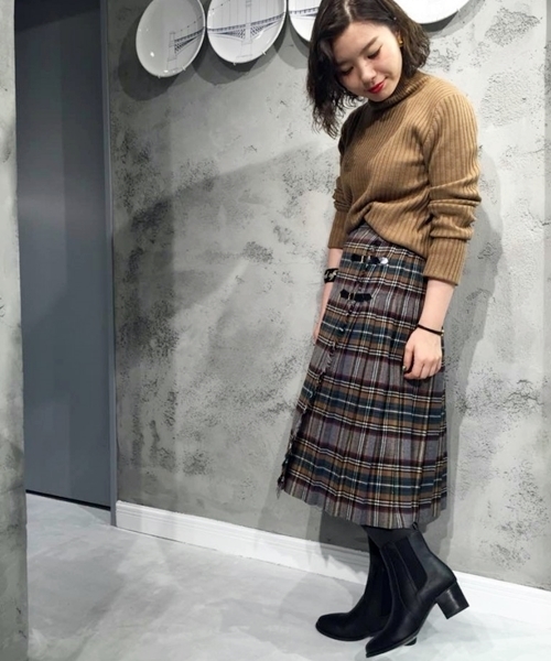 LE TALON（ルタロン）の「5.5CMサイドゴアショート◆（ブーツ・レディース・ブラック/ブラウン/ウッド・35.5/37.5/36.5/38）」の16枚目の写真