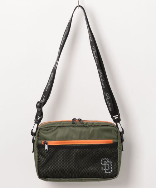 MLB(メジャーリーグベースボール)の「MLB 横型ショルダーバッグ2【パドレス】(ショルダーバッグ・レディース・ブラック/カーキ・FREE)」の2枚目の写真