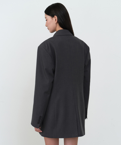 MUSINSA STANDARD WOMAN（ムシンサスタンダードウーマン）の「ウィメンズダブルブレストロングブレザー[グレー]（テーラードジャケット・レディース・その他・SMALL/MEDIUM/LARGE/X-SMALL）」の3枚目の写真