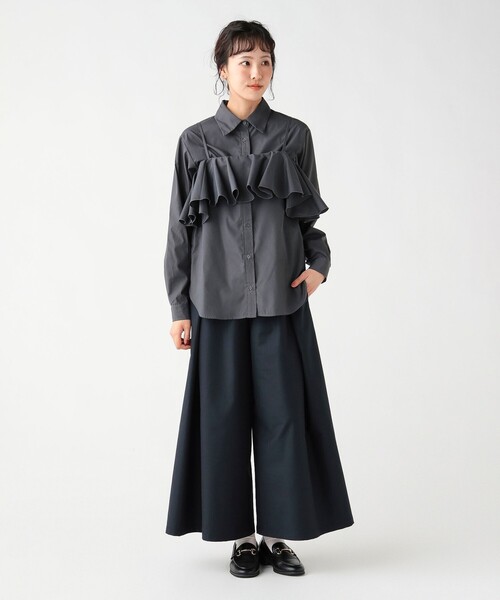 BEAMS HEART(ビームスハート)の「フリルビスチェ セットシャツ(シャツ/ブラウス・レディース・ホワイト/サックスブルー/チャコールグレー・FREE)」の9枚目の写真