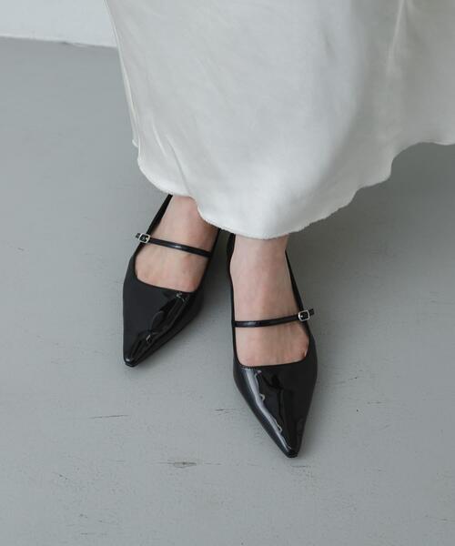 SENSE OF PLACE by URBAN RESEARCH（センスオブプレイスバイアーバンリサーチ）の「『抗菌』ポインテッドフラットパンプス（パンプス・レディース・ブラック/アイボリー・MEDIUM/SMALL/LARGE）」の13枚目の写真