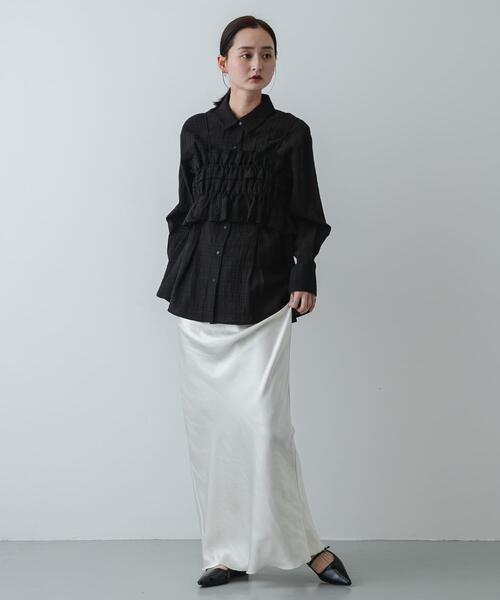 SENSE OF PLACE by URBAN RESEARCH（センスオブプレイスバイアーバンリサーチ）の「『抗菌』ポインテッドフラットパンプス（パンプス・レディース・ブラック/アイボリー・MEDIUM/SMALL/LARGE）」の3枚目の写真