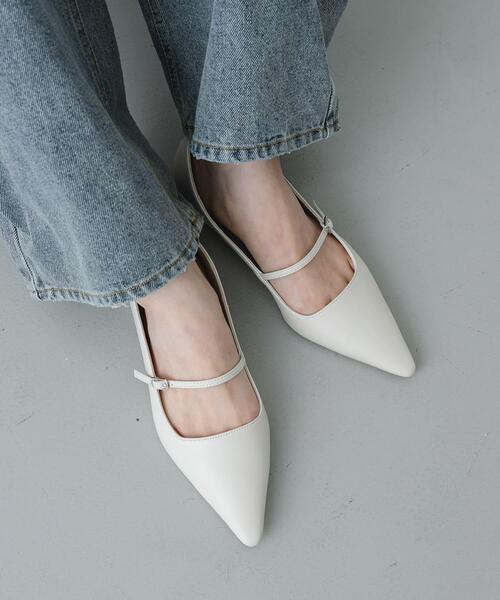 SENSE OF PLACE by URBAN RESEARCH（センスオブプレイスバイアーバンリサーチ）の「『抗菌』ポインテッドフラットパンプス（パンプス・レディース・ブラック/アイボリー・MEDIUM/SMALL/LARGE）」の9枚目の写真