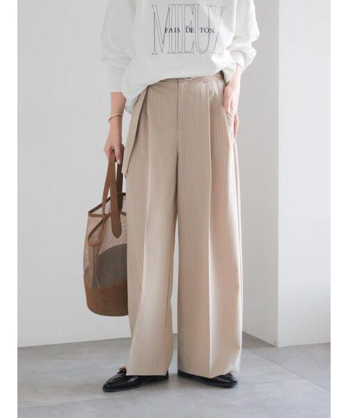 Te chichi（テチチ）の「ピンストライプタックワイドパンツ（その他パンツ・レディース・ベージュ/ブルー・F）」の2枚目の写真