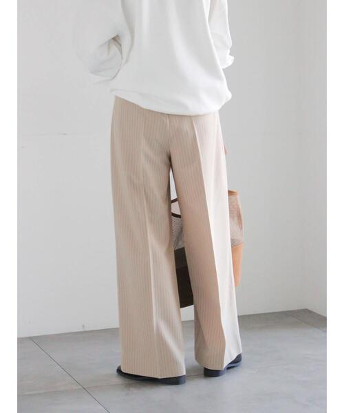 Te chichi（テチチ）の「ピンストライプタックワイドパンツ（その他パンツ・レディース・ベージュ/ブルー・F）」の8枚目の写真