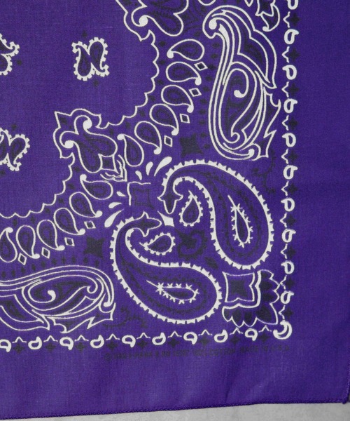 HAV-A-HANK（ハバハンク ）の「●HAV-A-HANK●PAISLEY　BANDANNA（バンダナ/スカーフ・メンズ・シルバー/ネイビー系/ブラック×レッド/ネイビー/パープル/カーキ/ブラック/バーガンディー/グリーン/チャコールグレー/レッド/ホワイト・FREE）」の18枚目の写真