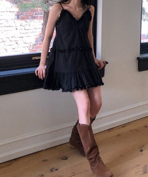 yuue' ( wear )(ユーイ)の「2WAYストライプフリルティアードキャミチュニック/ミニワンピース(キャミソール・レディース・ホワイト/ブラック・FREE)」の21枚目の写真